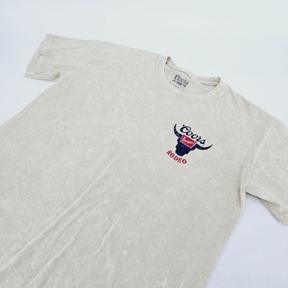Coors Banquet Rodeo Bull Beer Graphic Tee Unisex - Picture 1 of 9